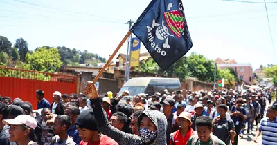 Permalink zu:Revolte unterm Piratenstrohhut : Die Generation Z lässt Diktatoren erzittern, Falter 44/2025, 28.10.2025